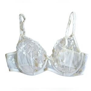 Vintate Christian Dior Intimates Ivory Lace Floral Bra Size 34D